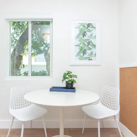 Newly Renovated Stylish Studio In El Portal #2 Miami Extérieur photo