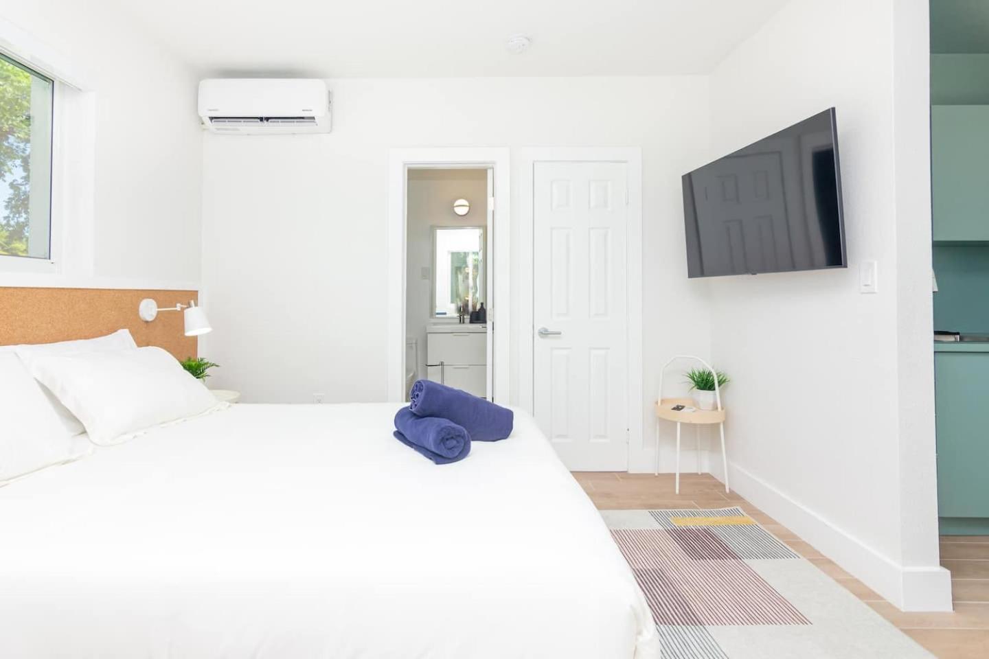Apartment Newly Renovated Stylish In El Portal #2 Miami