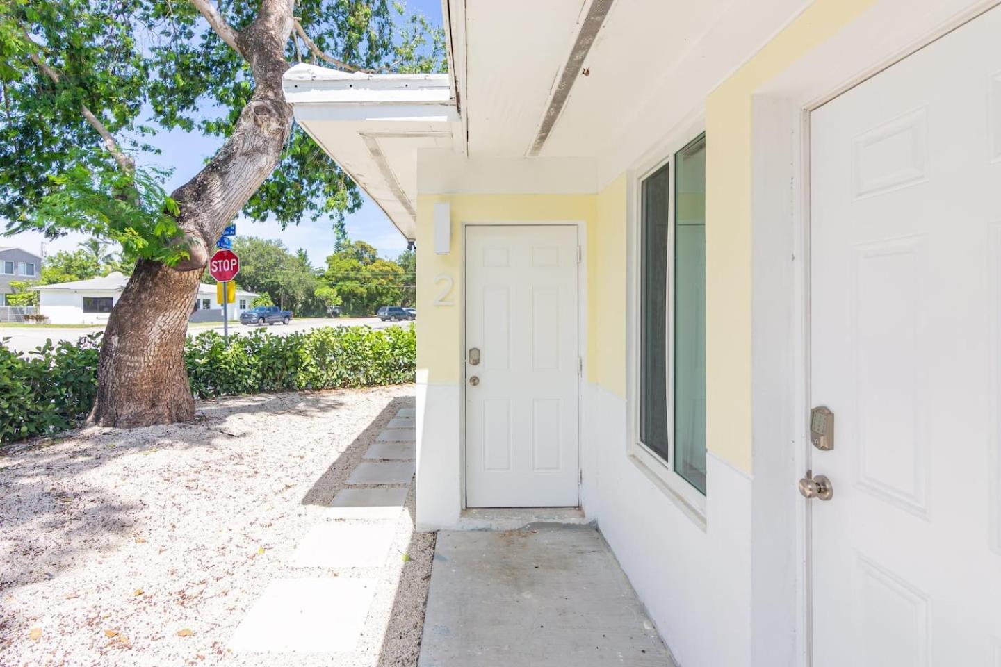 Newly Renovated Stylish In El Portal #2 Appartement Miami